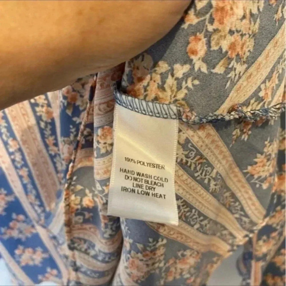 Lulus Womens Love is Enough Floral Wrap Top - Picture 9 of 9